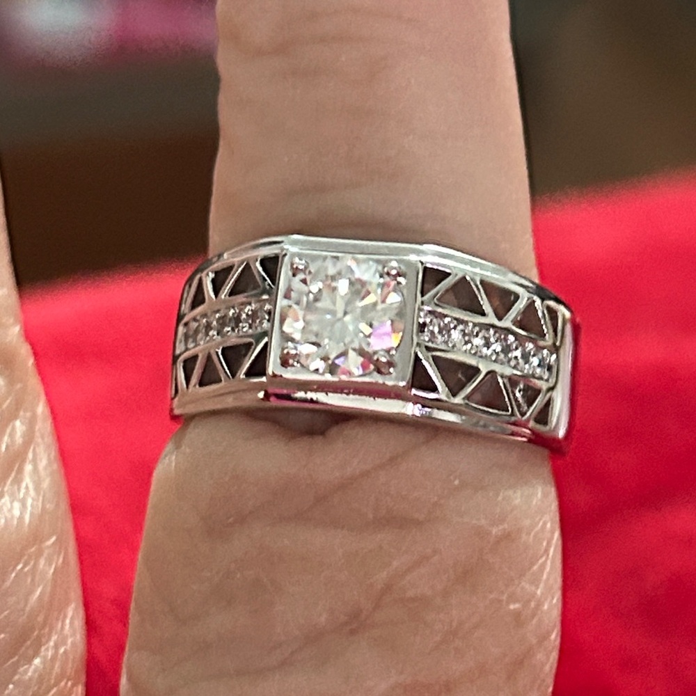 1.0 carat Moissanite Diamond ring size 10 UNISEX - Picture 2 of 8